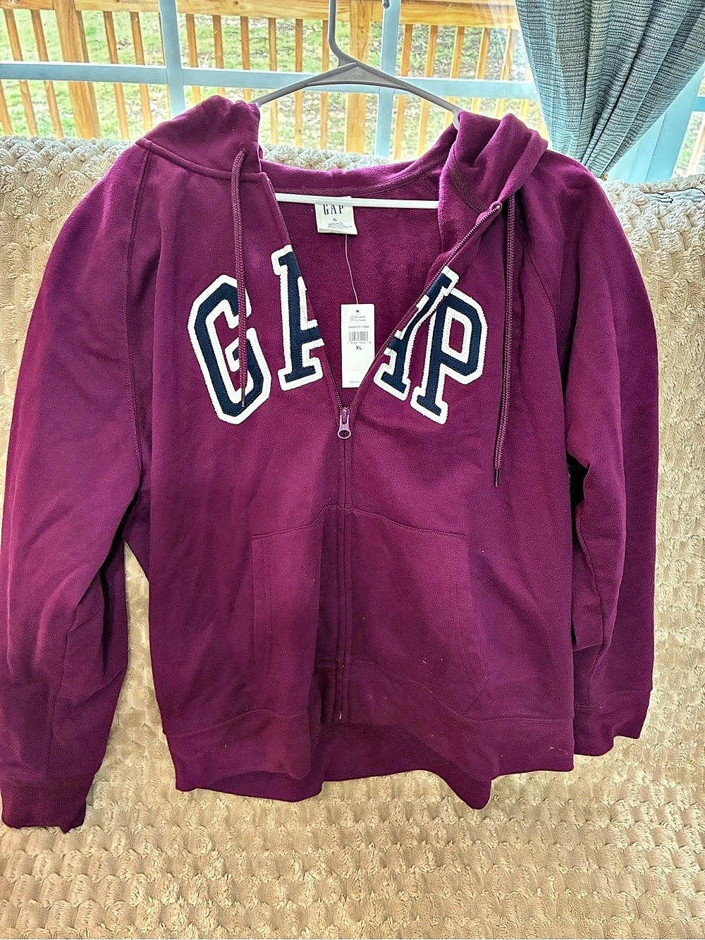 Plum colored Gap Arch Logo Full-Zip Hoodie Purple XL. NWT